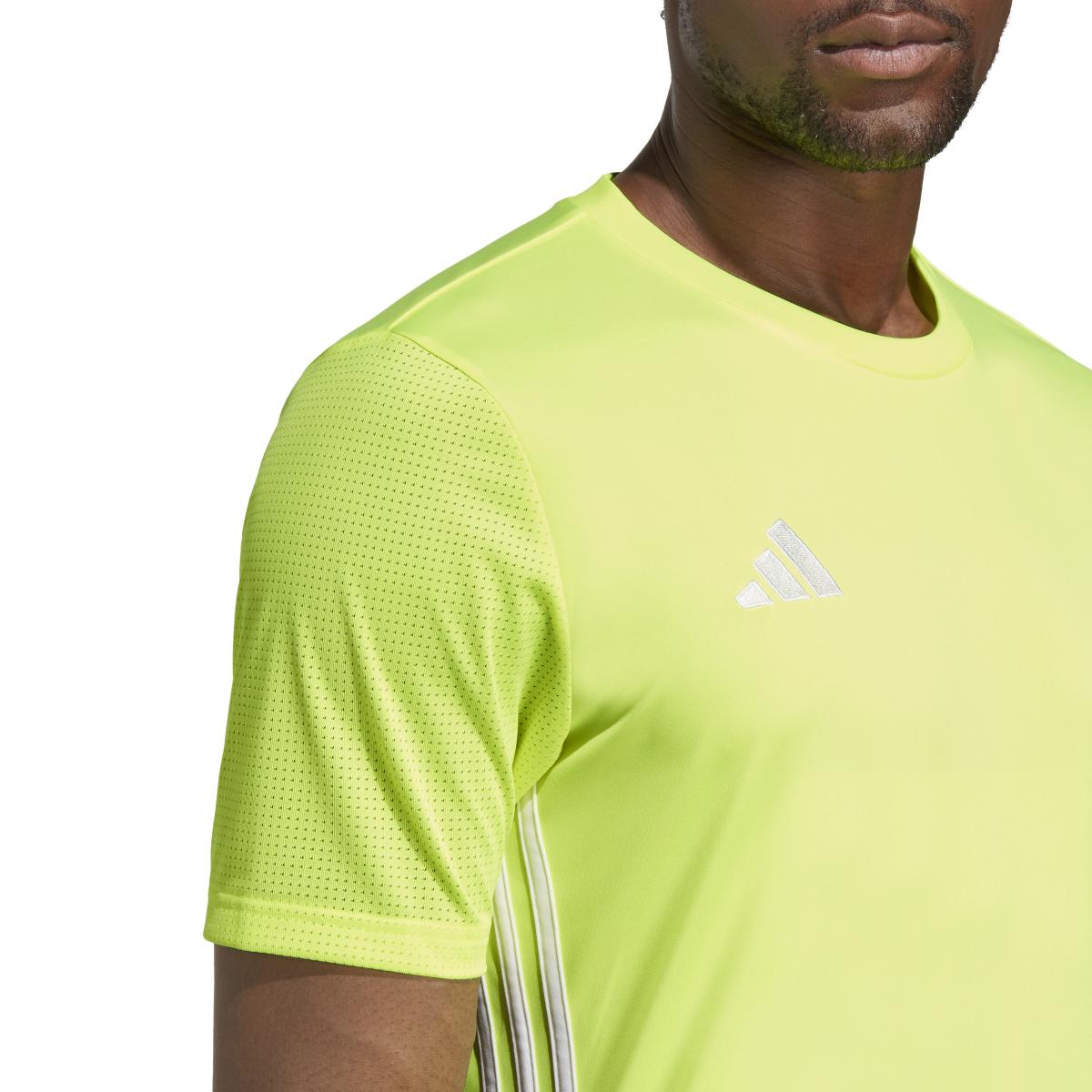 product/a/d/adidas_ib4925_9_apparel_on_model_detail_view_2_white.jpg
