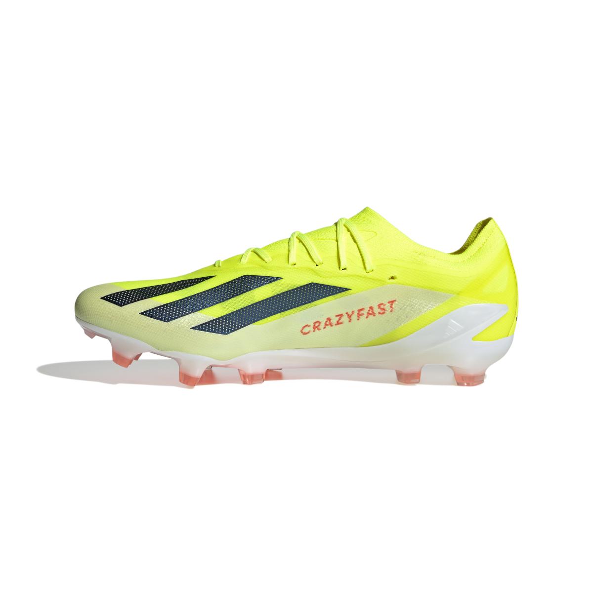 product/a/d/adidas_ie2376_4_footwear_photography_side_medial_center_view_white.jpg