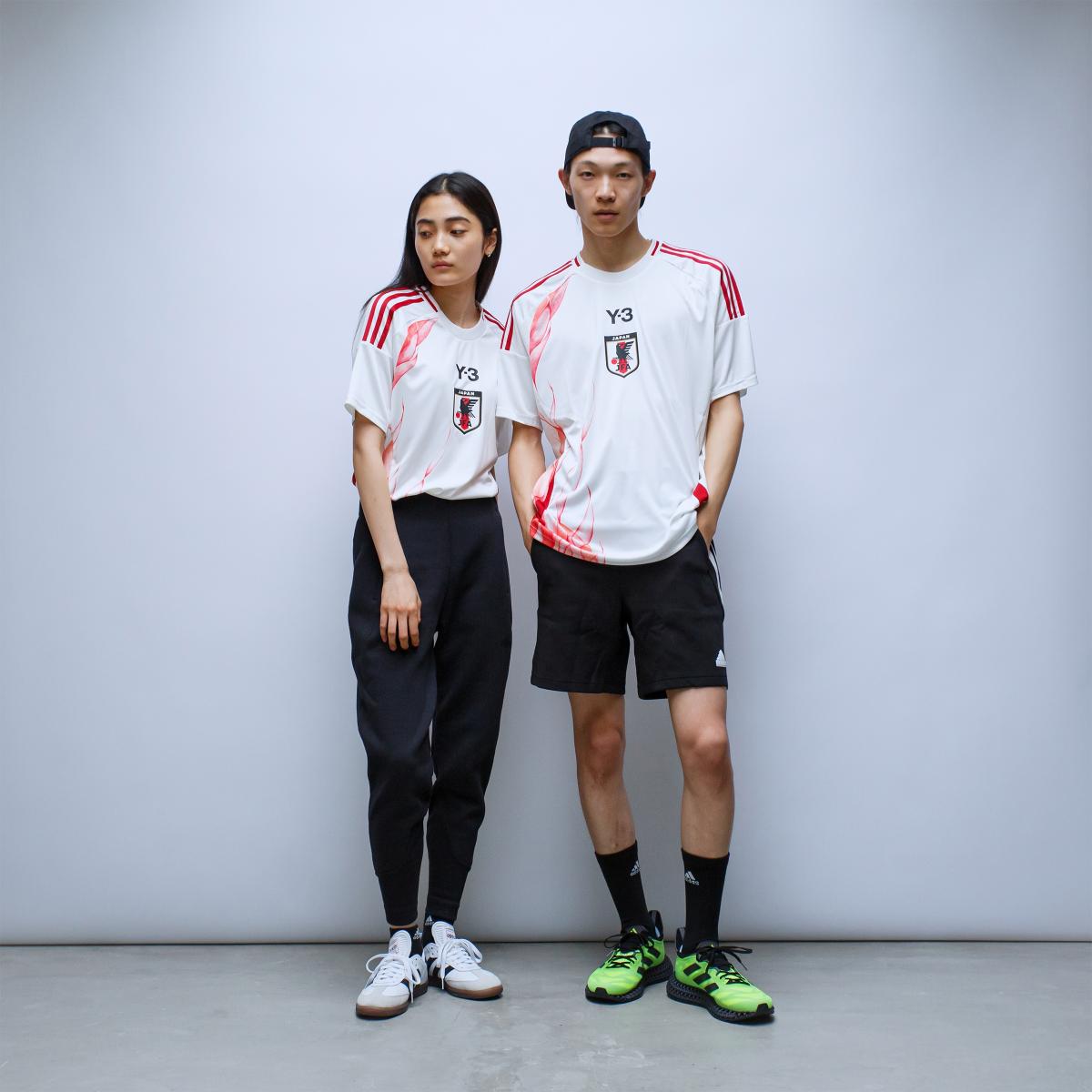 product/a/d/adidas_iu0963_core-white_5.jpg