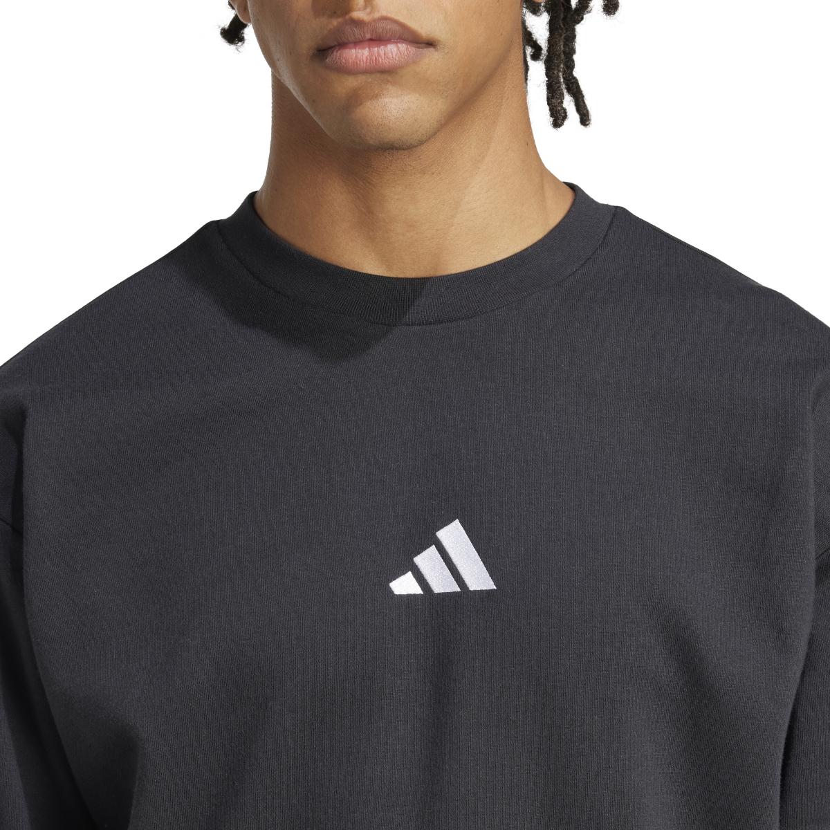 product/a/d/adidas_je3837_black-white_5.jpg