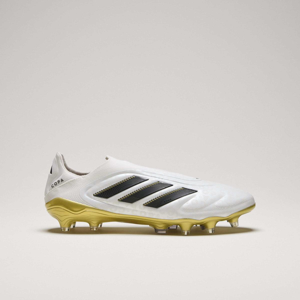 product/a/d/adidas_jh6301_17_footwear_photography_heromrktng_view_4-nw091625.jpg