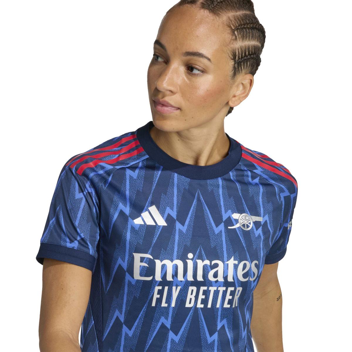 product/a/d/adidas_ji9522_7_apparel_on_model_detail_view_1_white.jpg