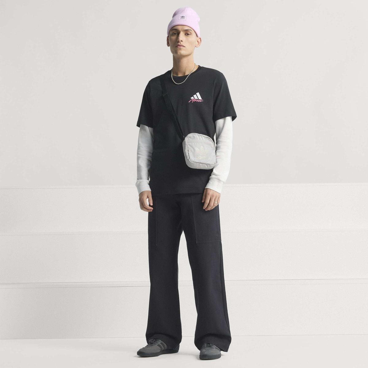 product/a/d/adidas_jm8948_black_10.jpg