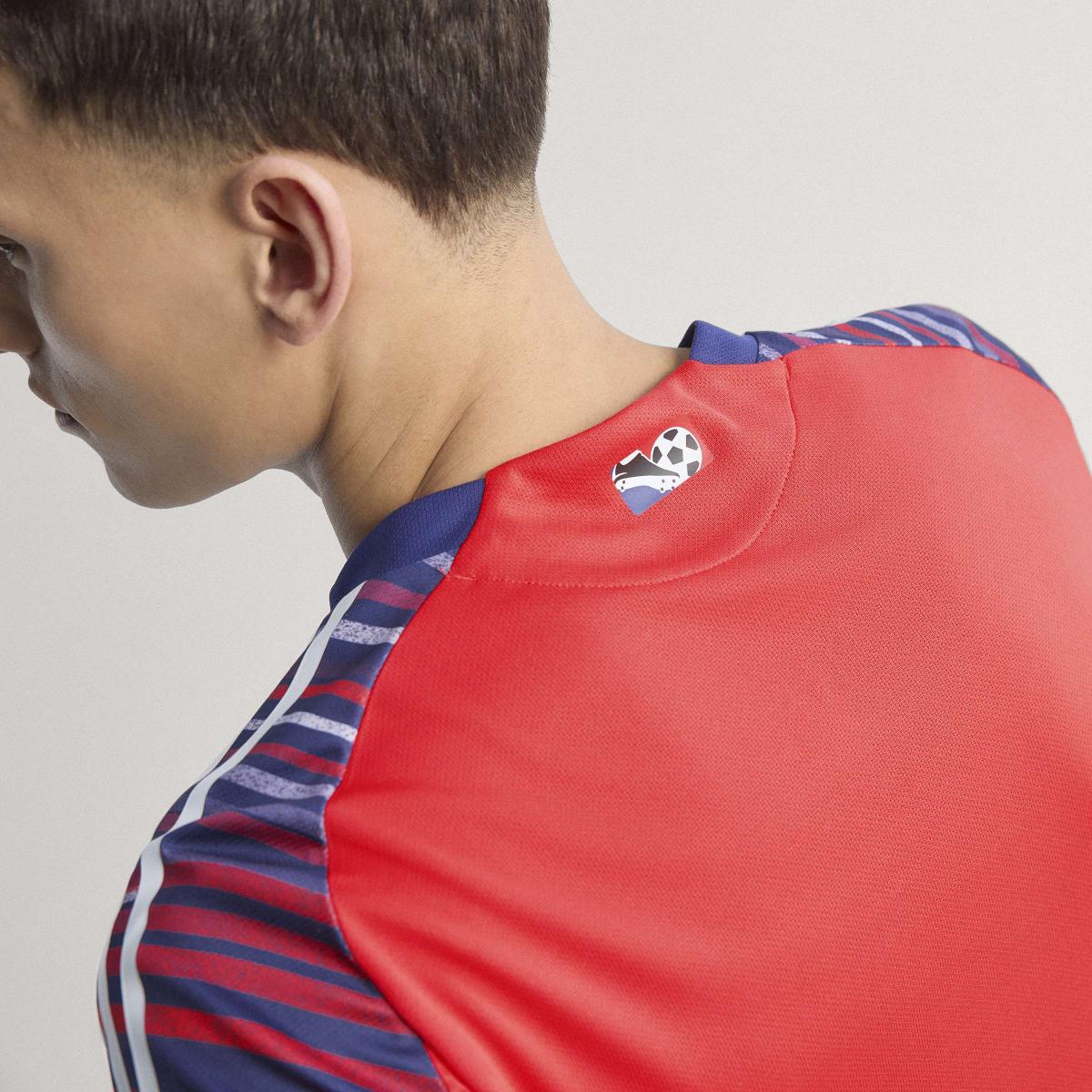 product/a/d/adidas_jn5688_12_apparel_photography_heromrktng_view_6.jpg