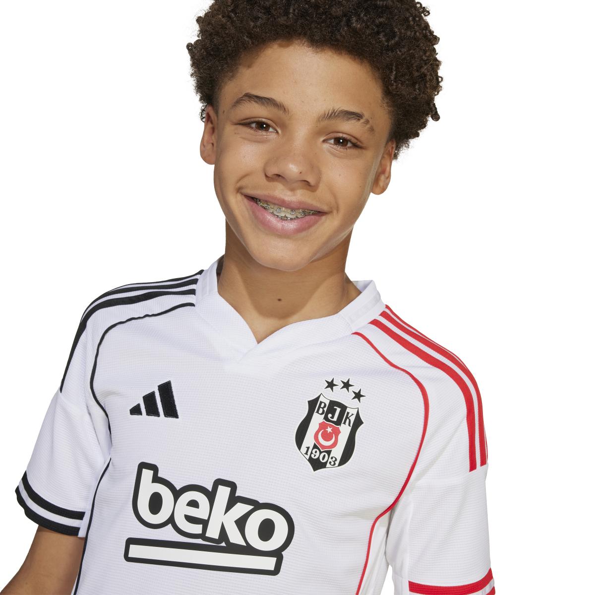product/a/d/adidas_jn9936_white_6.jpg
