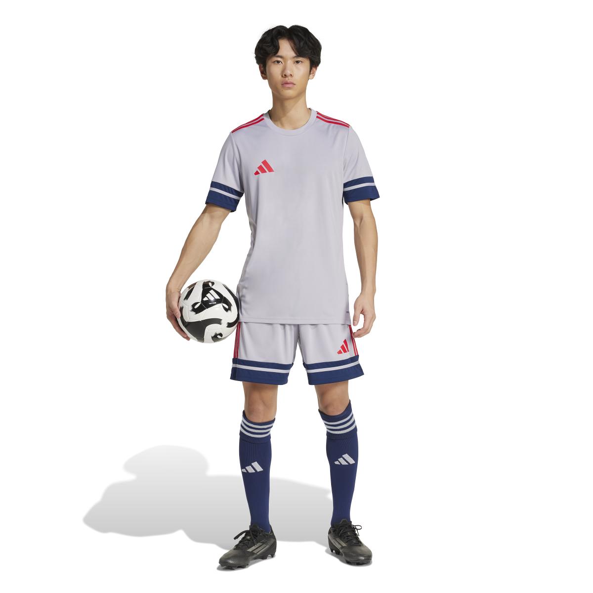 product/a/d/adidas_jp3401_7_apparel_on_model_standard_outfit_view_white.jpg
