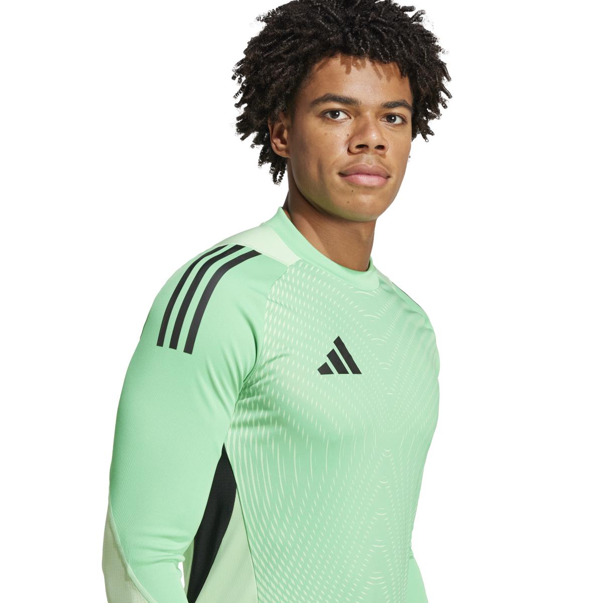 product/a/d/adidas_jp4369_7_apparel_on_model_detail_view_1_white.jpg