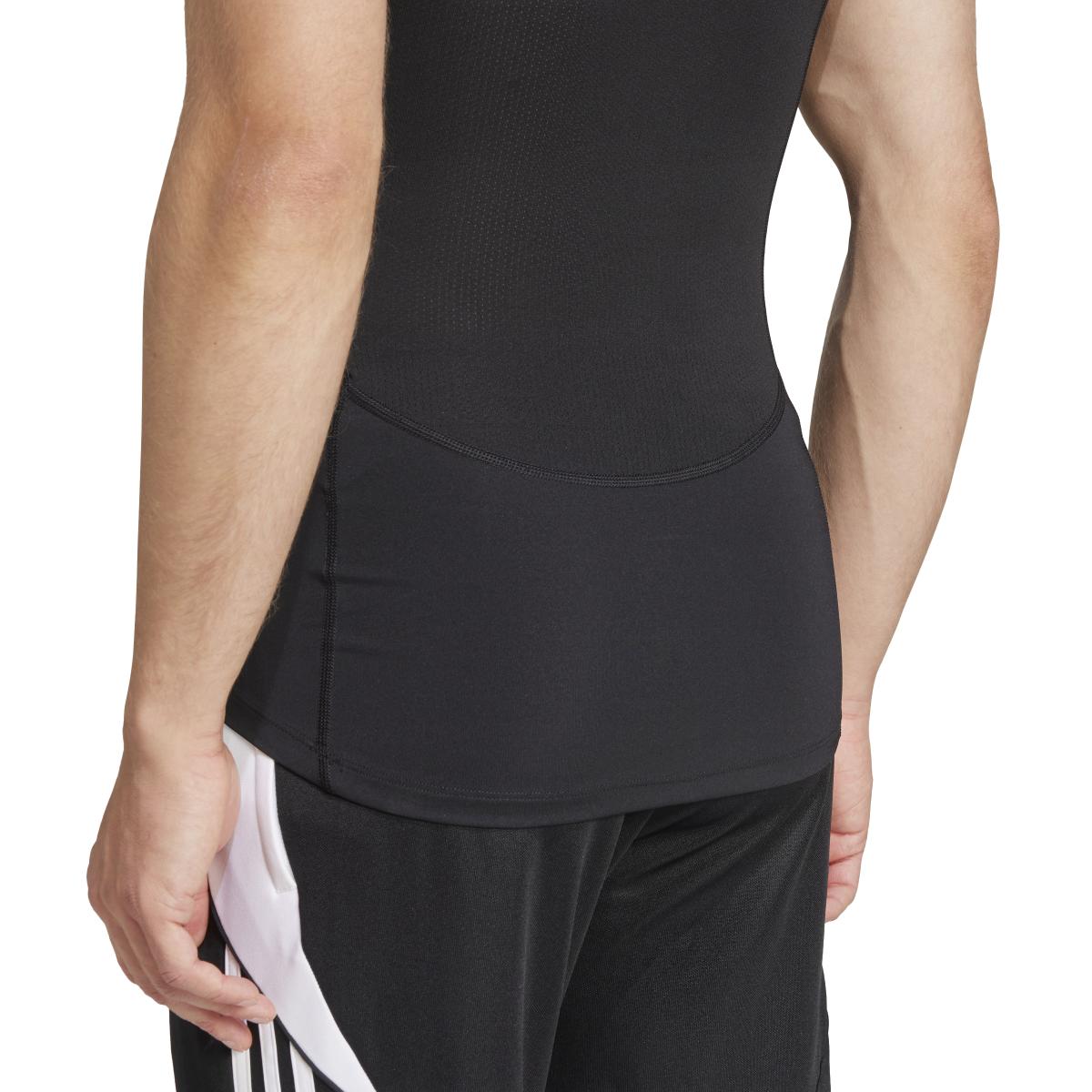 product/a/d/adidas_jp4674_black_7.jpg