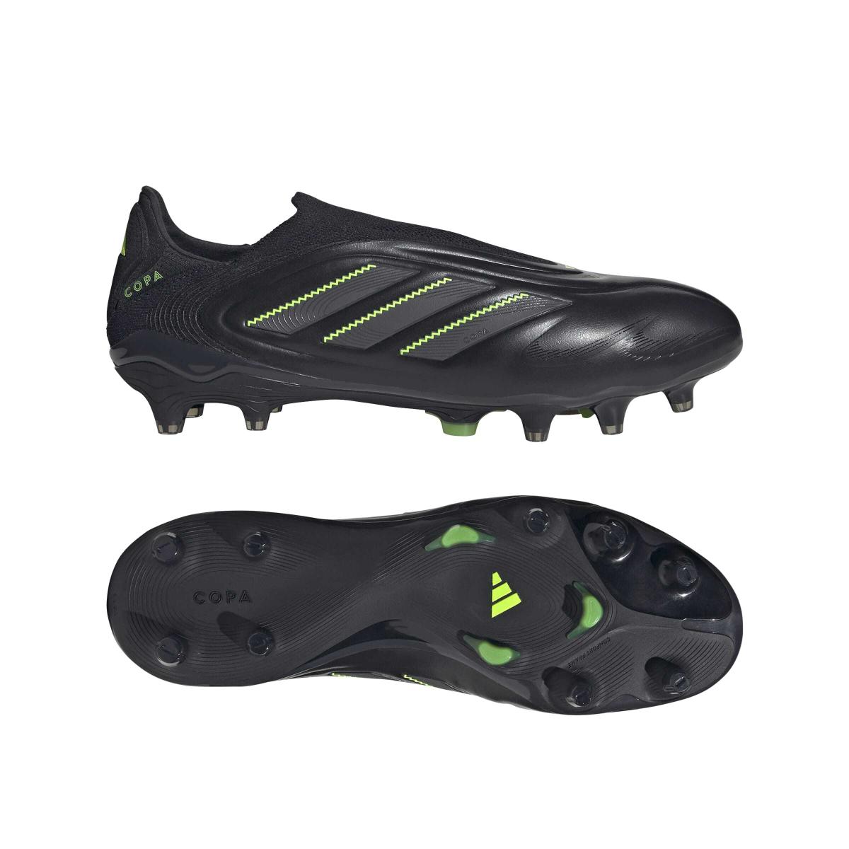 product/a/d/adidas_js0652_11_footwear_photography_side_lateral_bottom_view_white-nw091725.jpg