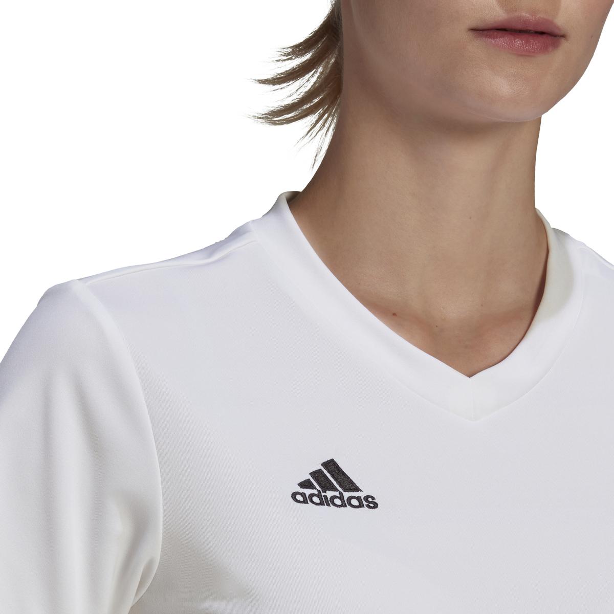 product/h/c/hc5074_app_on-model_detail-1_white_1645109596.jpg