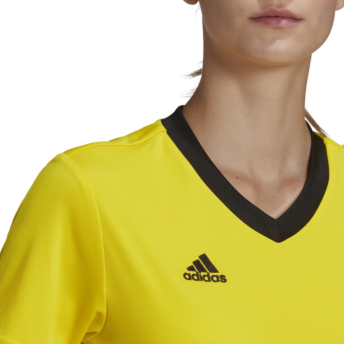 product/h/i/hi2125_app_on-model_detail-2_white_1645109387.jpg