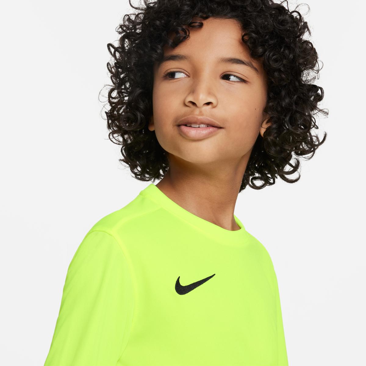 product/n/i/nike_bv6740-702-phsym001-nw121324.jpg