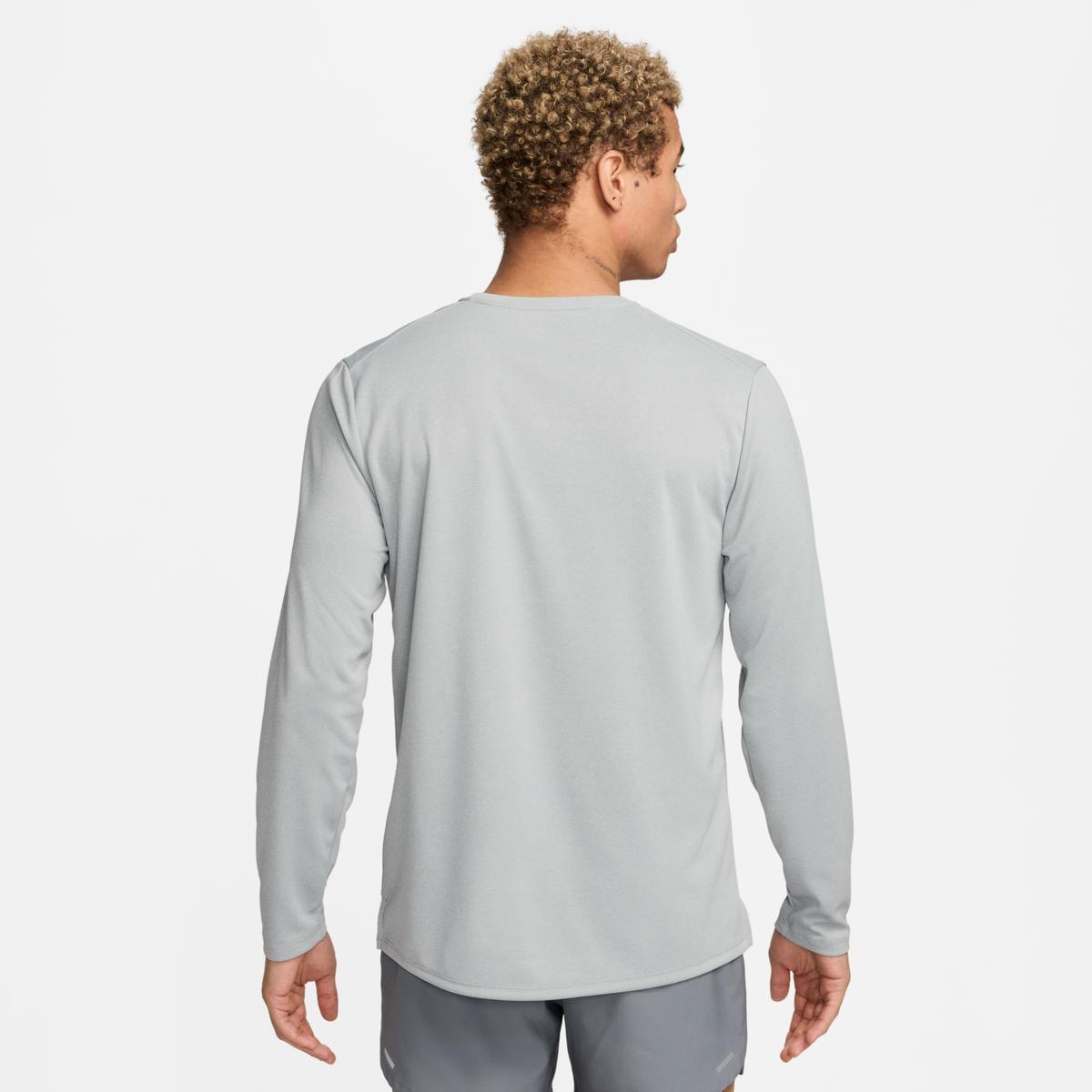 product/n/i/nike_fb7070-097-phsbm001.jpg