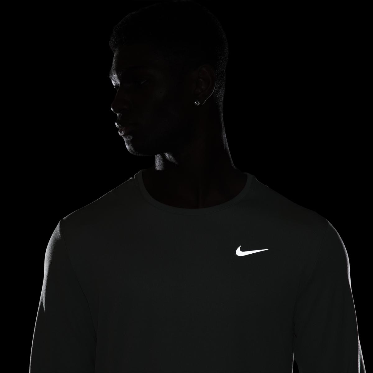product/n/i/nike_fb7070-364_clay-green-reflective-silv_3.jpg