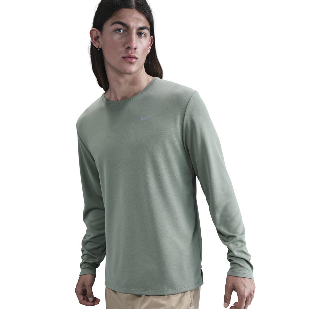 product/n/i/nike_fb7070-364_clay-green-reflective-silv_9.jpg
