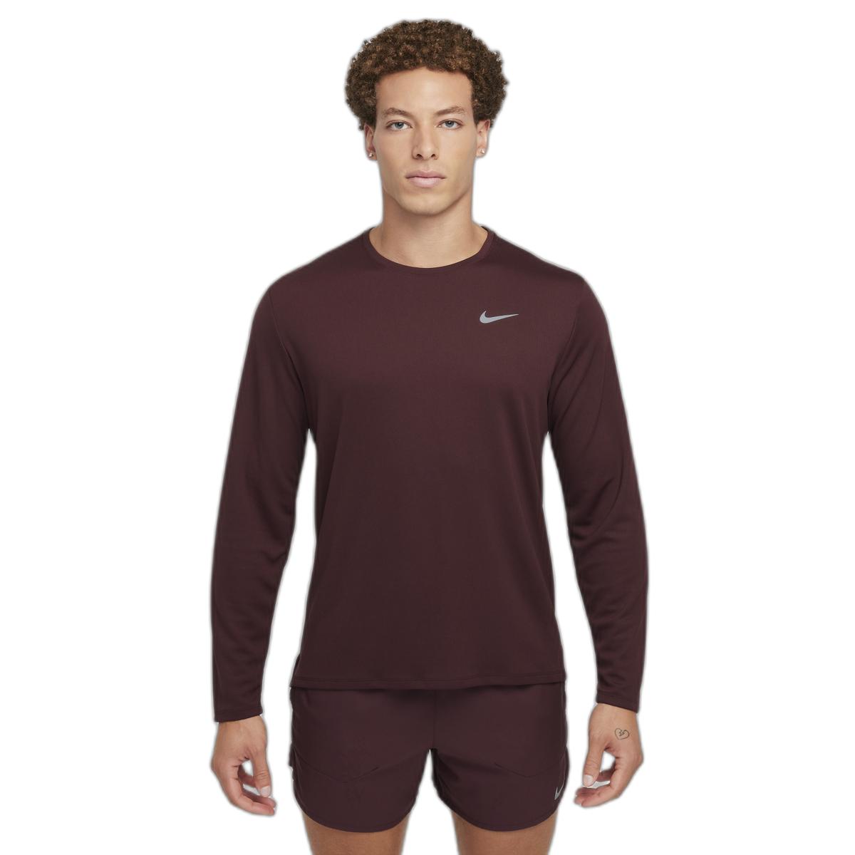product/n/i/nike_fb7070-652_burgundy-crush-reflective-silv_1.jpg