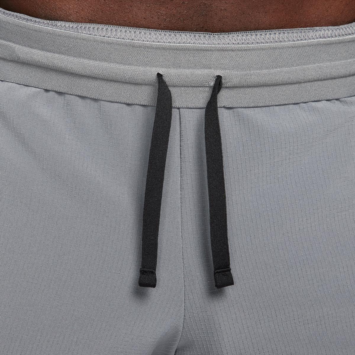 product/n/i/nike_fn3004-084-phsym003.jpg