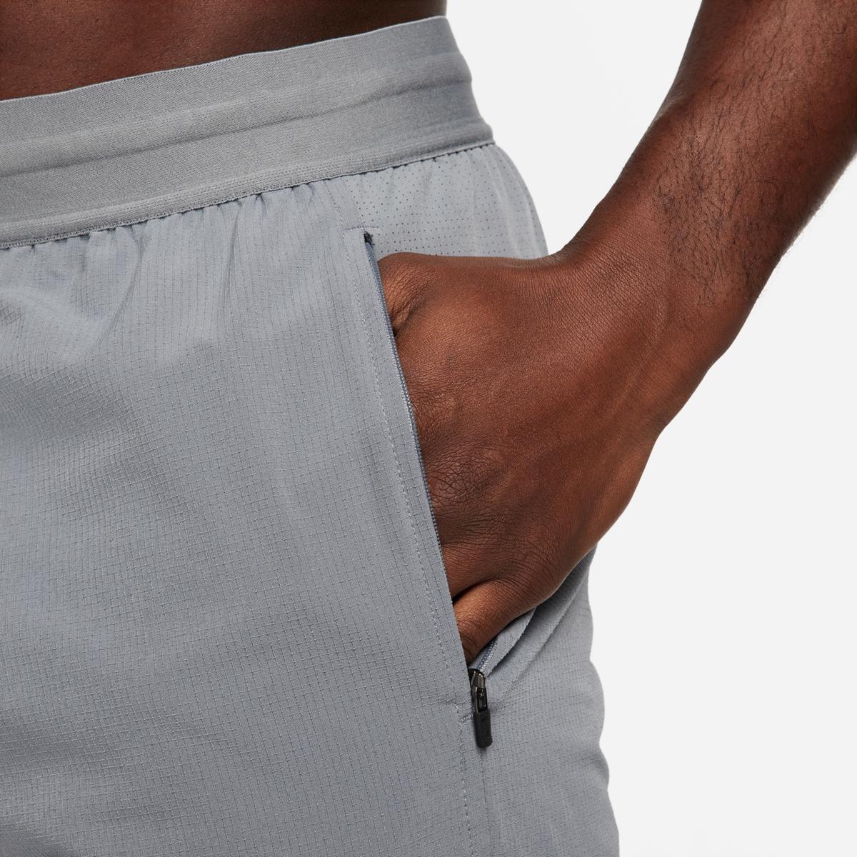 product/n/i/nike_fn3004-084-phsym004.jpg