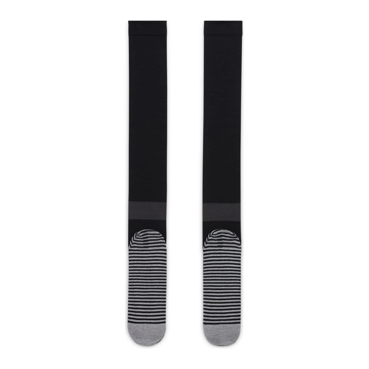 product/n/i/nike_fq8253-010-phcyd002-nw112724.jpg