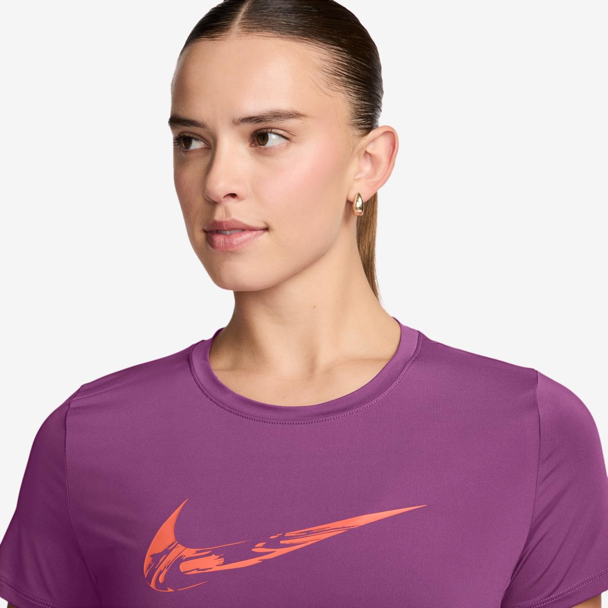 product/n/i/nike_fv6373-518-phsym001.jpg