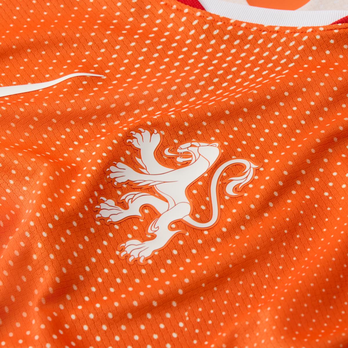 product/n/i/nike_fz9134-819-phsyd001.jpg