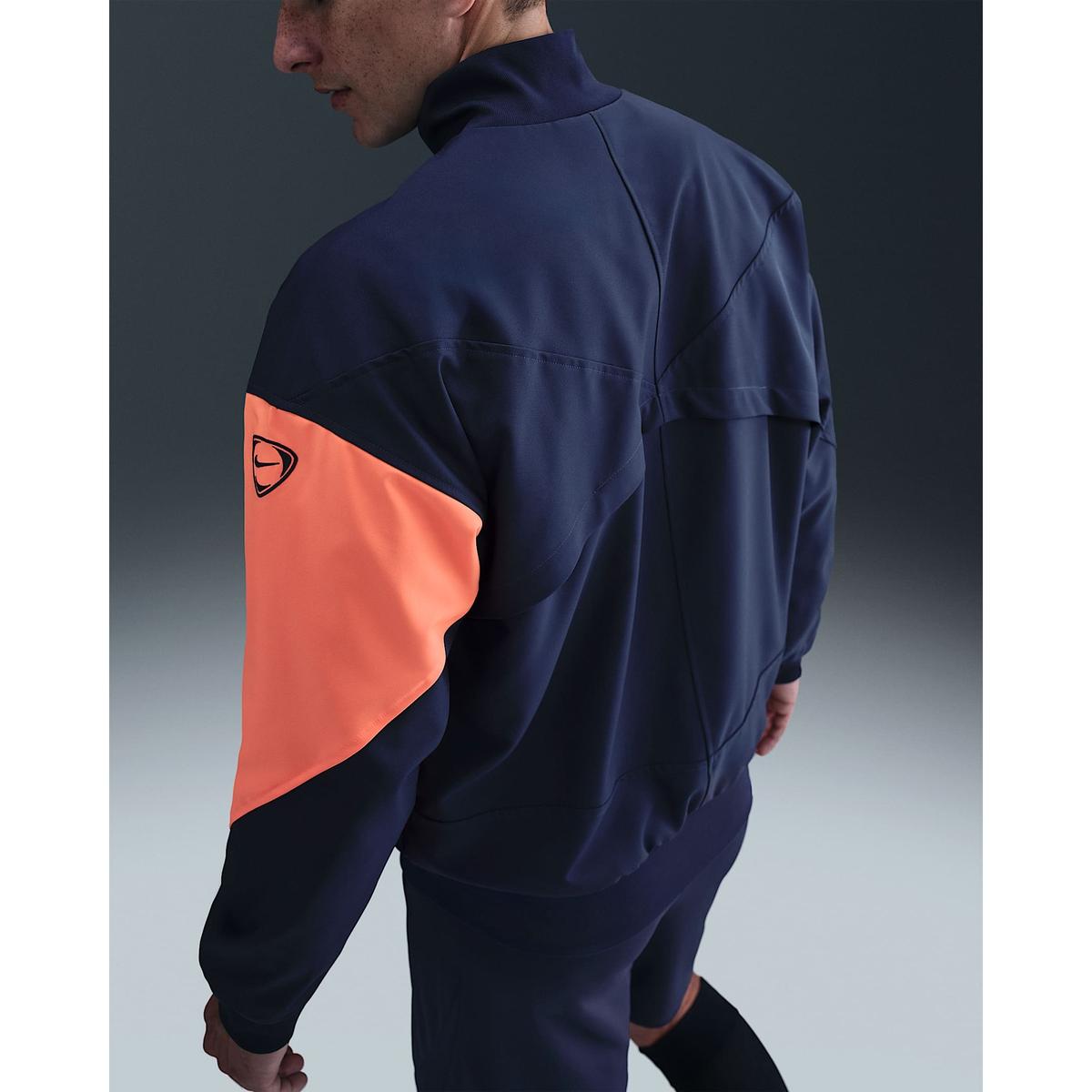 product/n/i/nike_hm3334-410_1.jpg