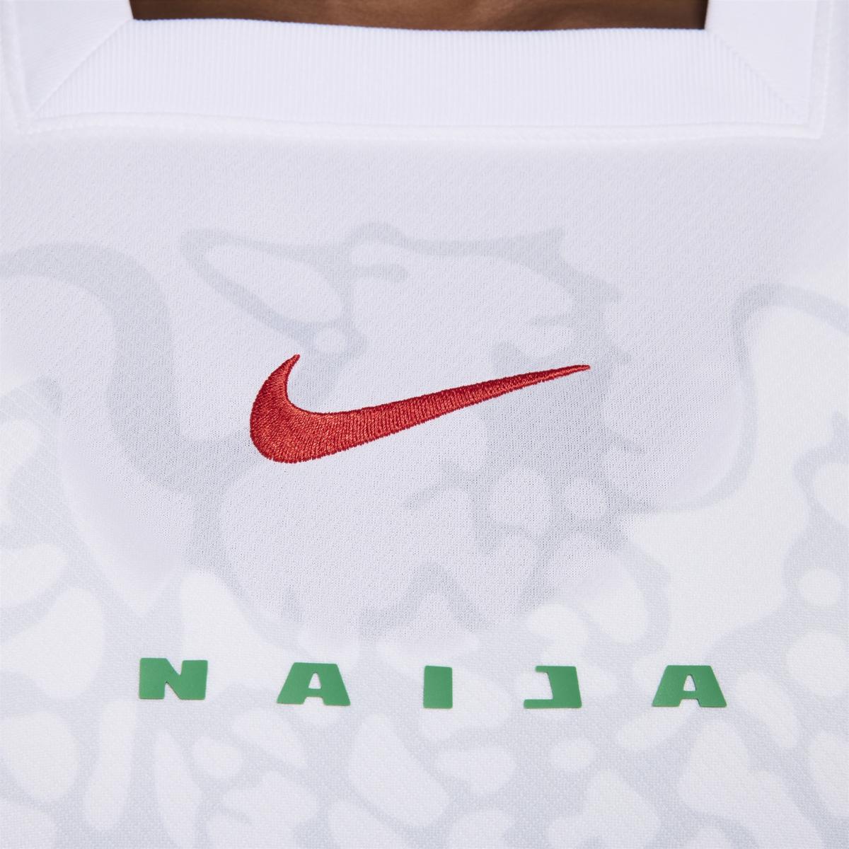 product/n/i/nike_hm5869-100_blanc-lucky-green-challenge-red_5.jpg