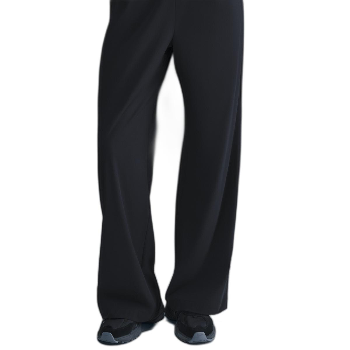 product/n/i/nike_hm8389-010_noir-dark-smoke-grey_1.jpg