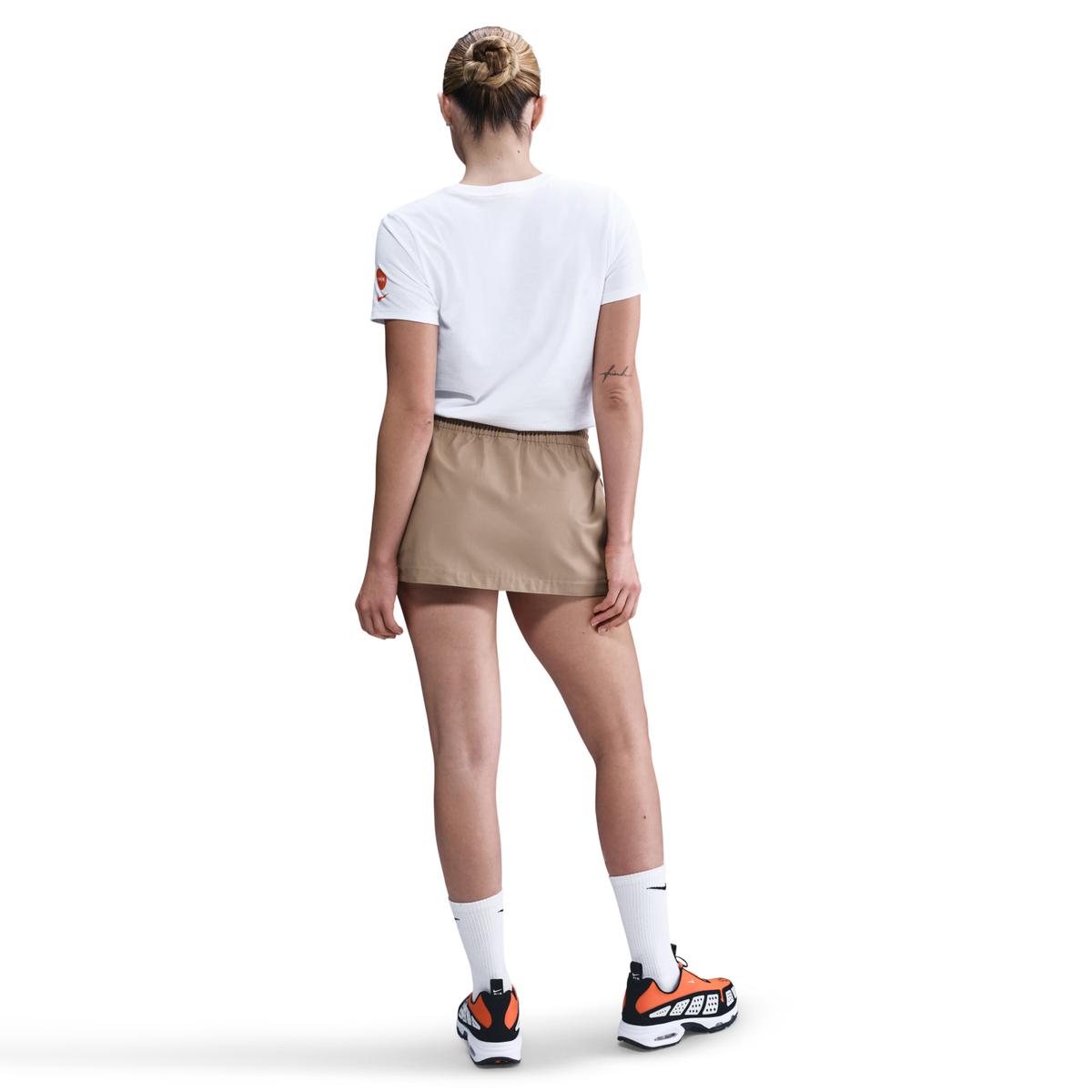 product/n/i/nike_hq8458-100-phsbm001.jpg