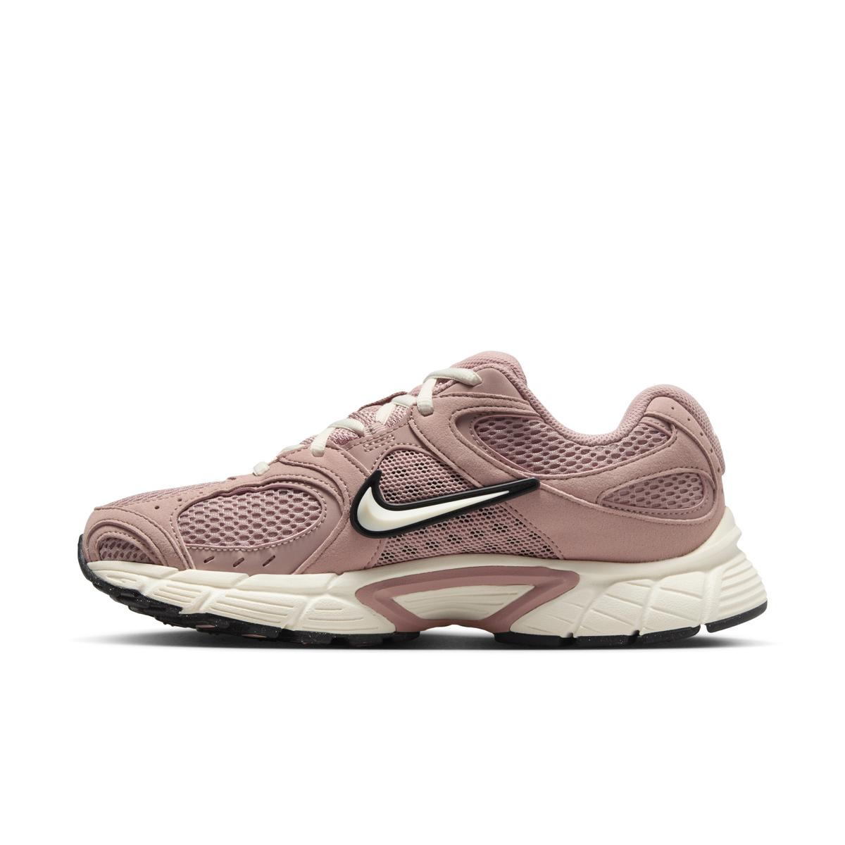 product/n/i/nike_ii6294-600_particle-pink-pale-ivory-black-black_1.jpg