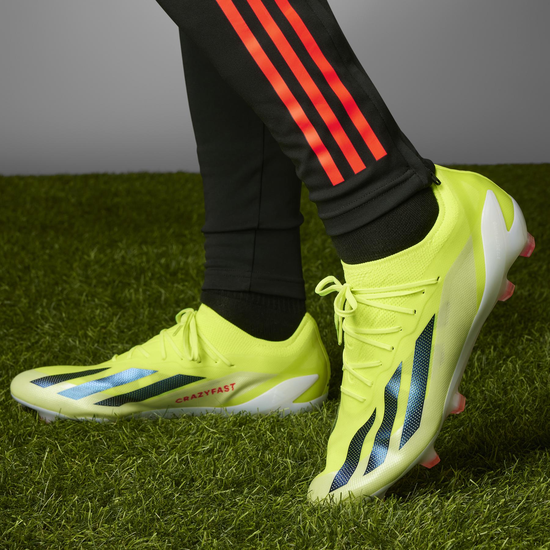 product/a/d/adidas_ie2376_15_footwear_photography_heromrktng_view_3_white.jpg