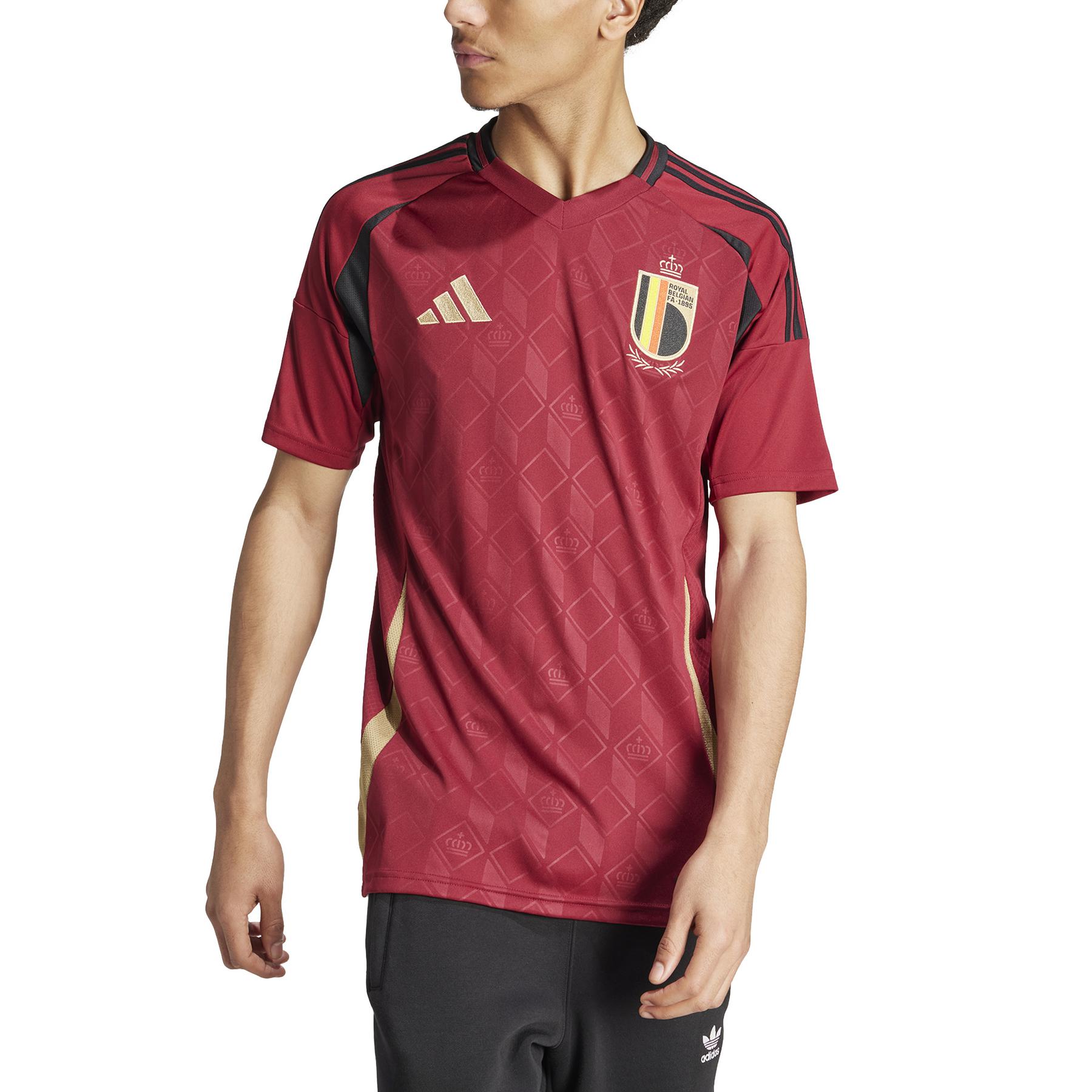 product/a/d/adidas_iq0769_5_apparel_on_model_front_view_white.jpg