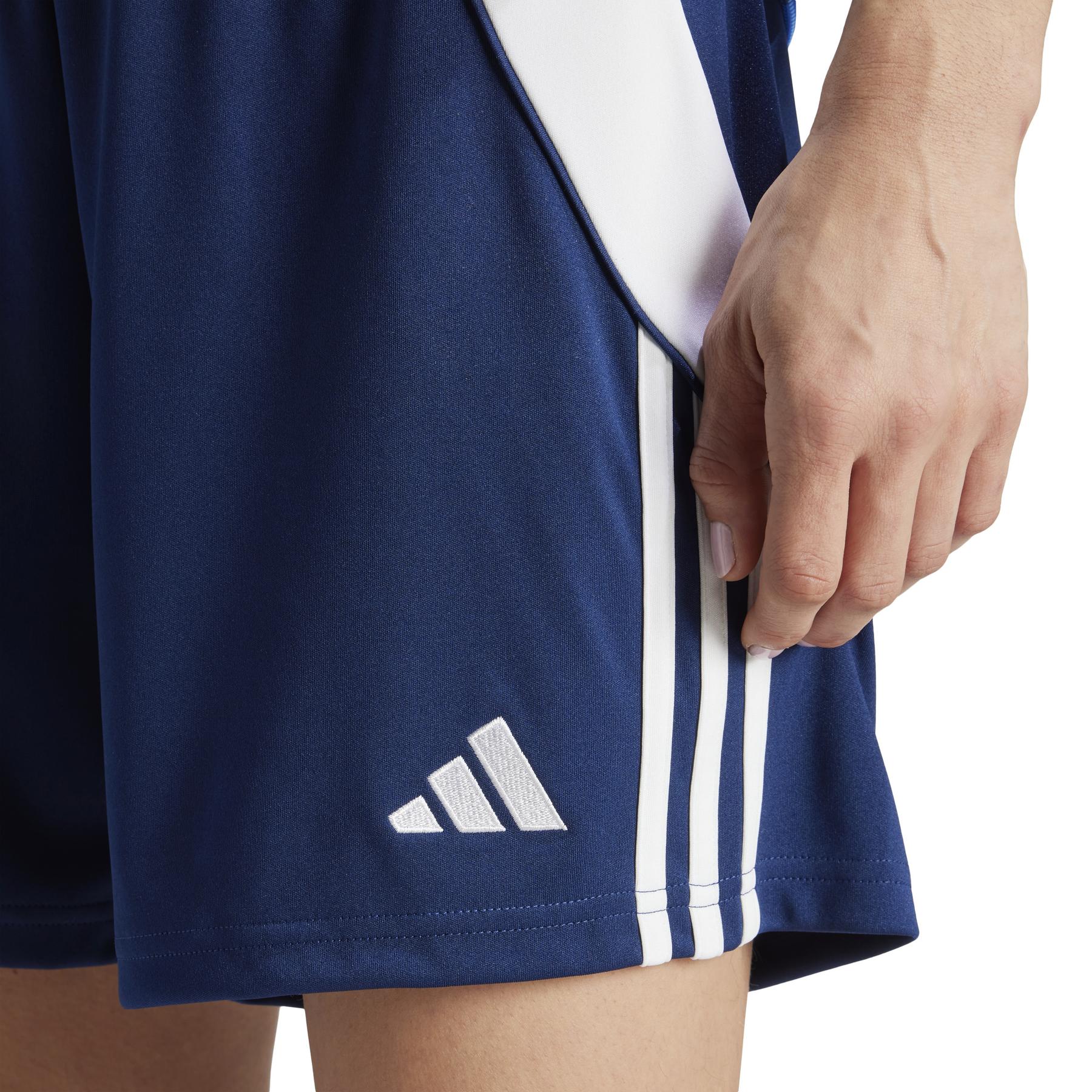 product/a/d/adidas_ir9375_8_apparel_on_model_detail_view_1_white-nw032624.jpg