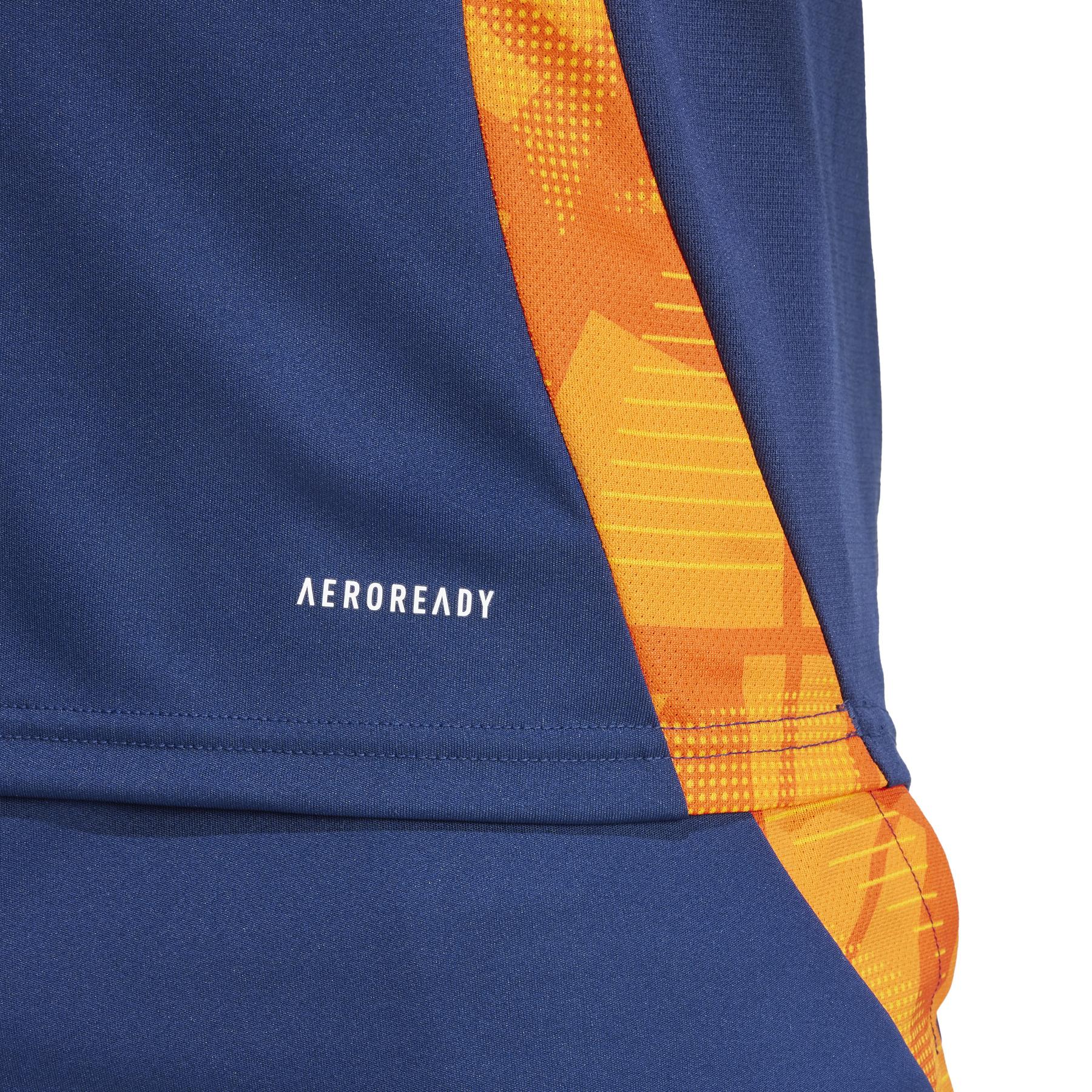 product/a/d/adidas_is5832_9_apparel_on_model_detail_view_2_white.jpg