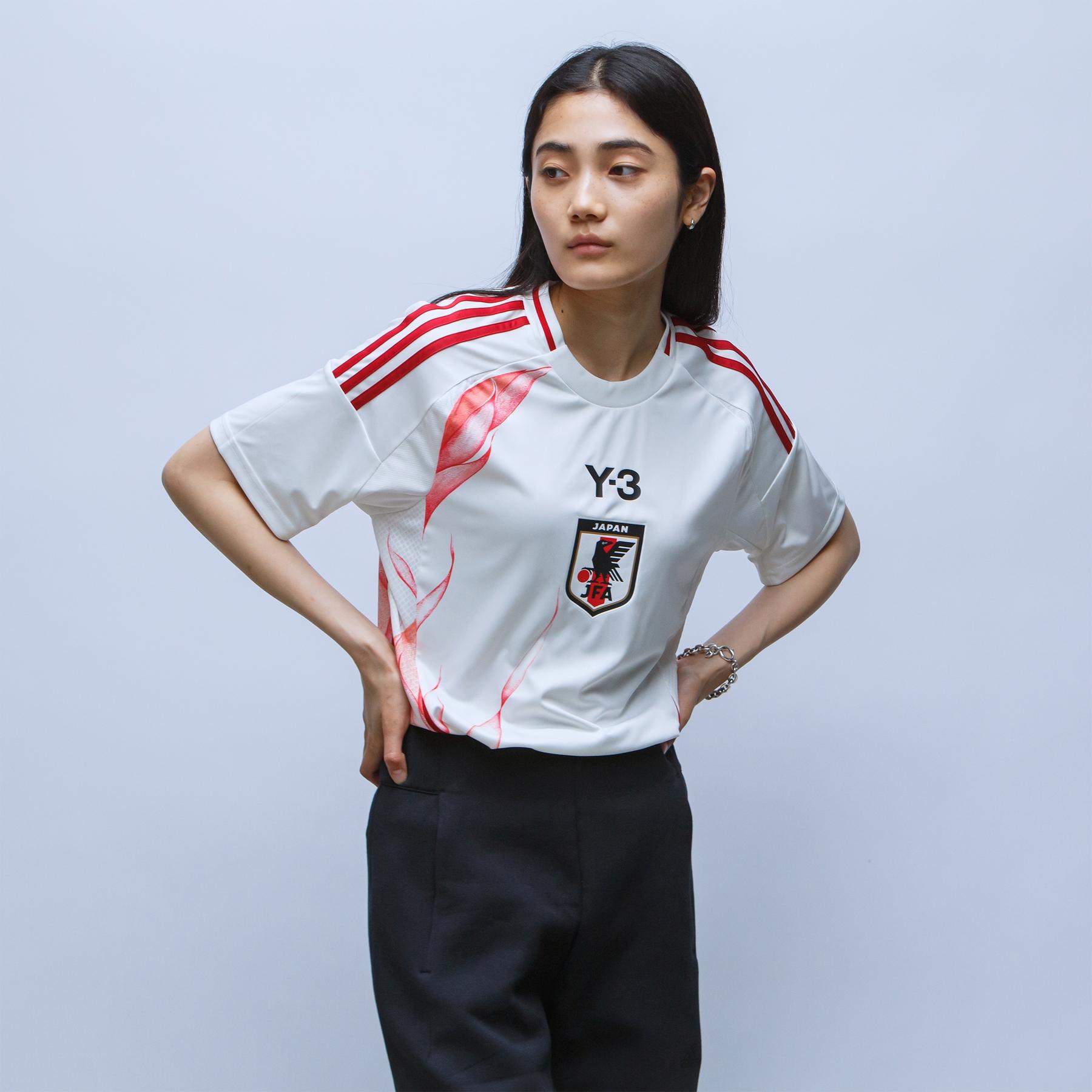 product/a/d/adidas_iu0963_core-white_3.jpg