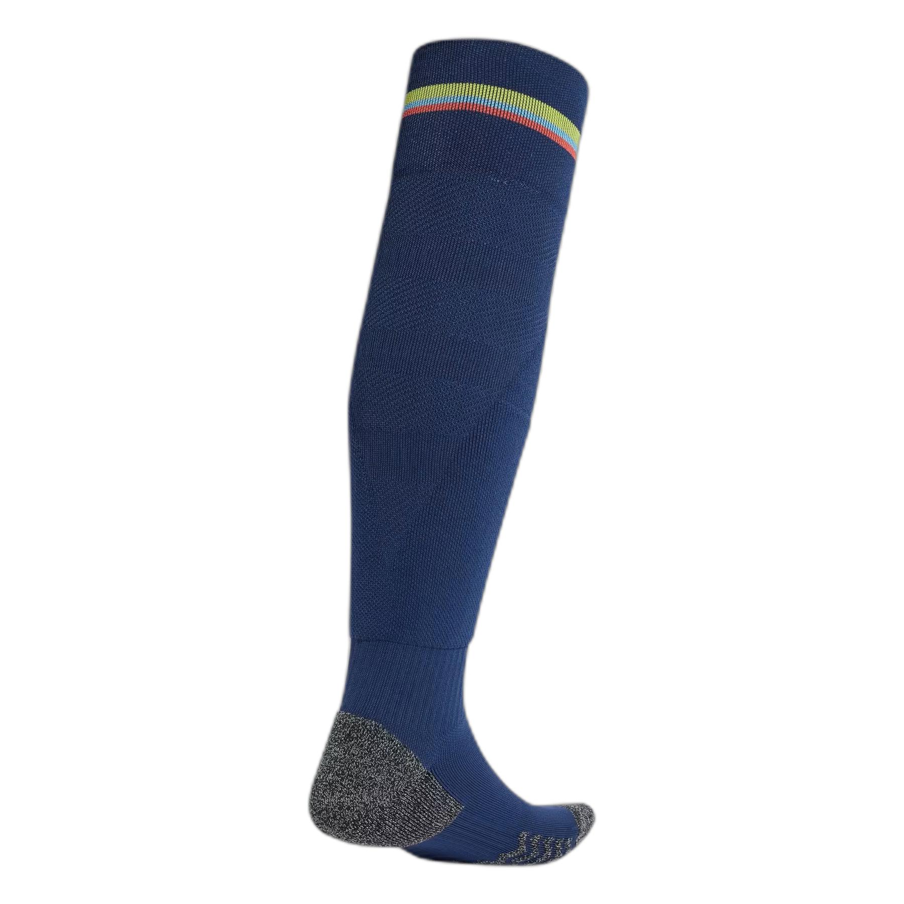 product/a/d/adidas_iy2406_nindig_2.jpg