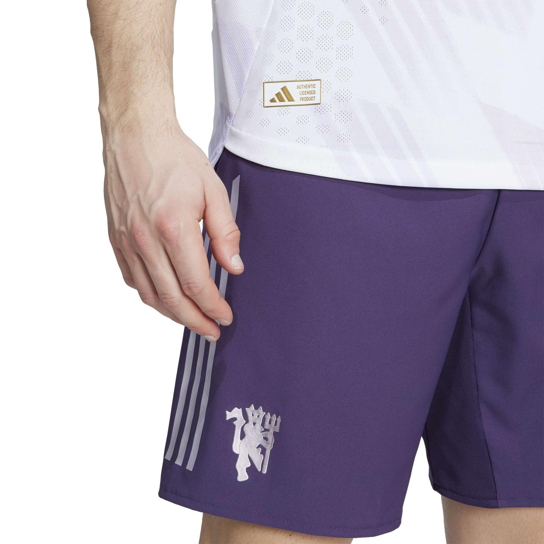 product/a/d/adidas_ji7424_7_apparel_on_model_detail_view_2_white.jpg