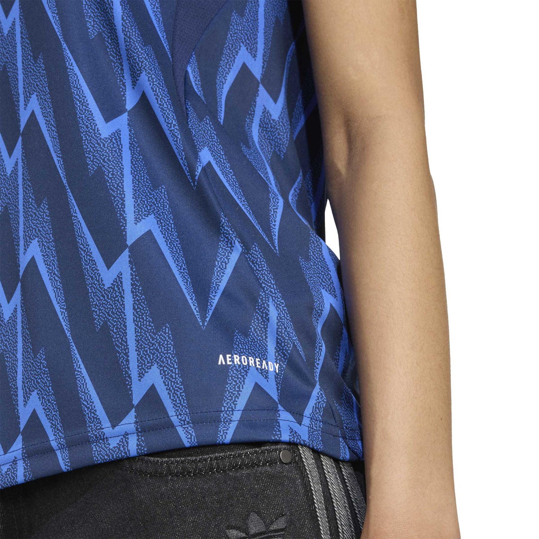product/a/d/adidas_ji9551_7_apparel_on_model_detail_view_2_white.jpg