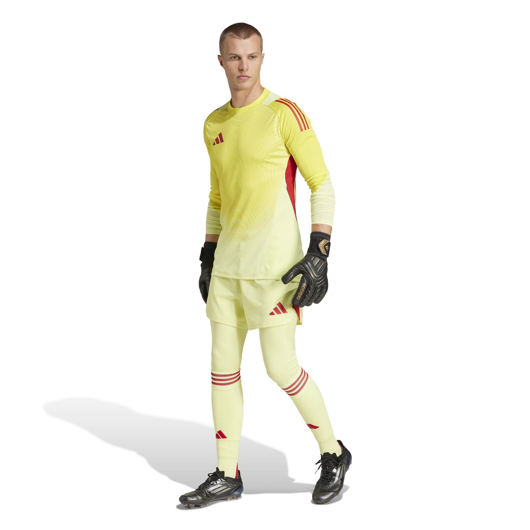 product/a/d/adidas_jn2009_6_apparel_on_model_standard_outfit_view_white.jpg