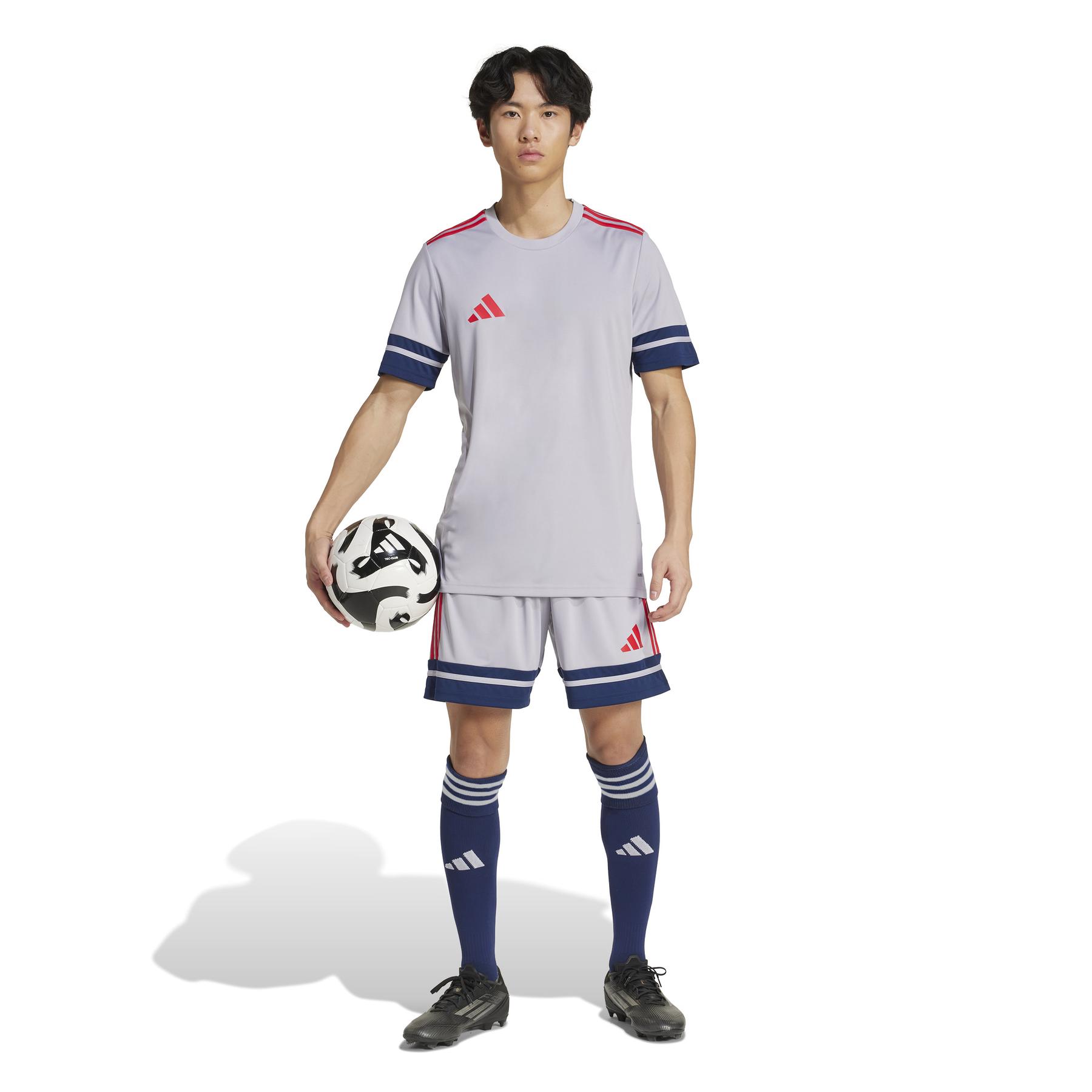 product/a/d/adidas_jp3401_7_apparel_on_model_standard_outfit_view_white.jpg