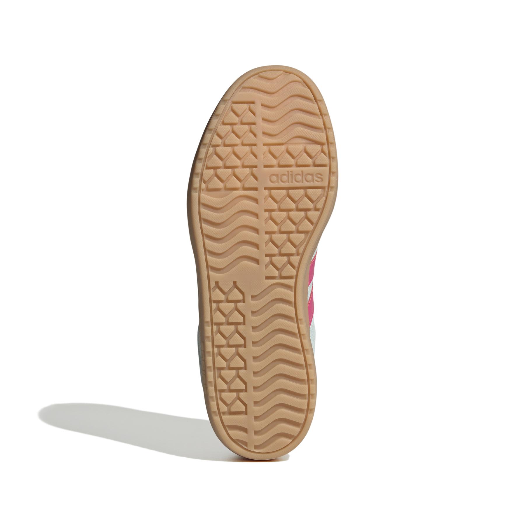 product/a/d/adidas_jp7628_4_footwear_photography_bottom_view_white-nw091625.jpg
