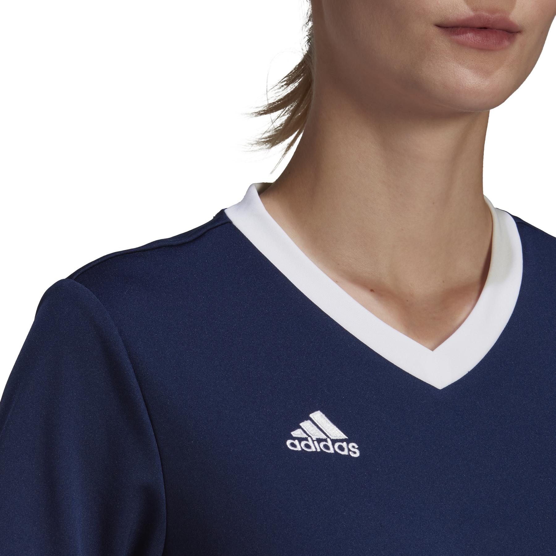 product/h/5/h59849_app_on-model_detail-1_white_1645109205.jpg