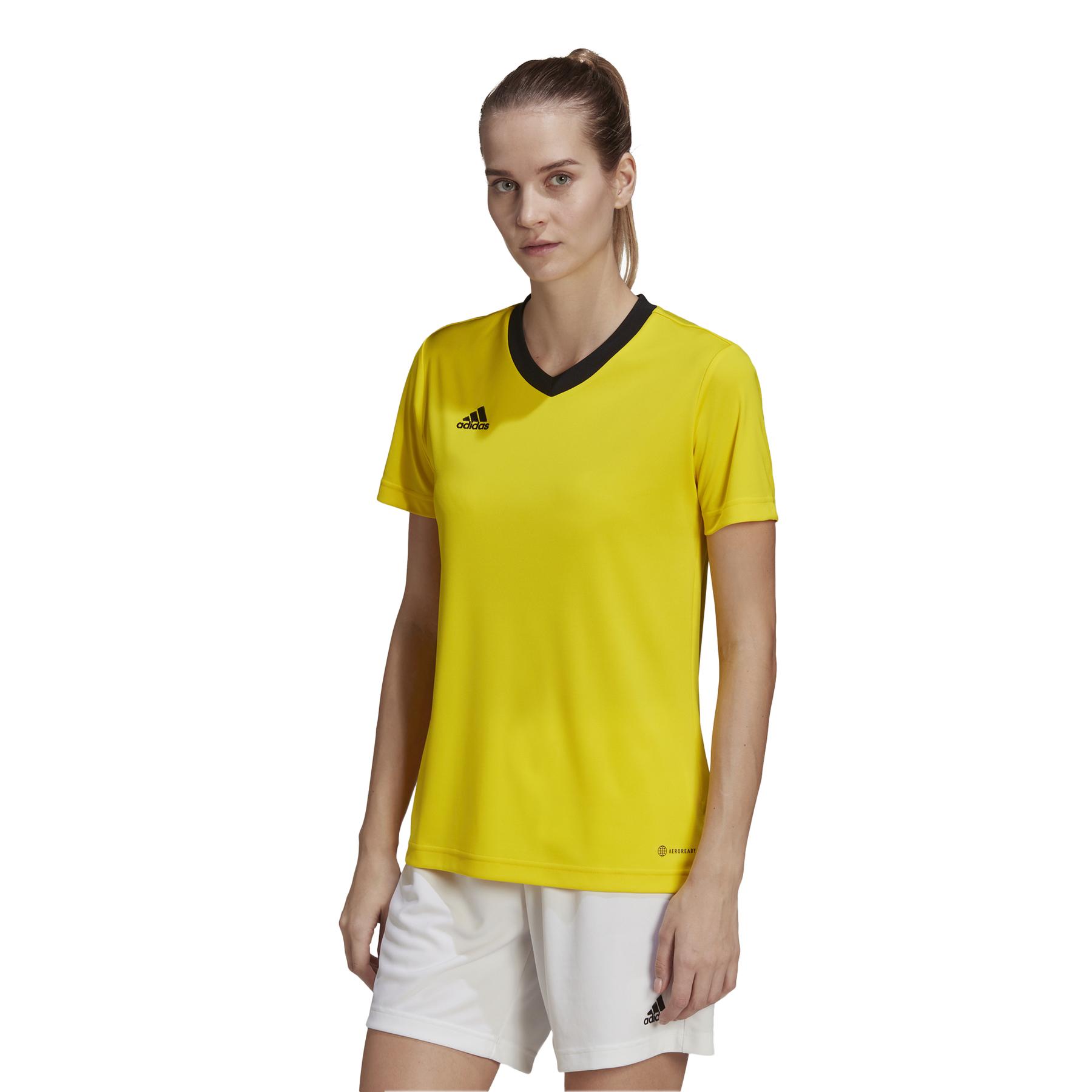 product/h/i/hi2125_app_on-model_standard_white_1645108095.jpg