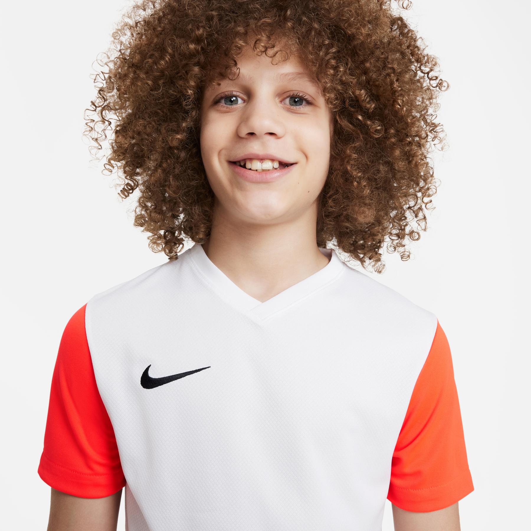 product/n/i/nike_dh8389-101-phsym001_new.jpg