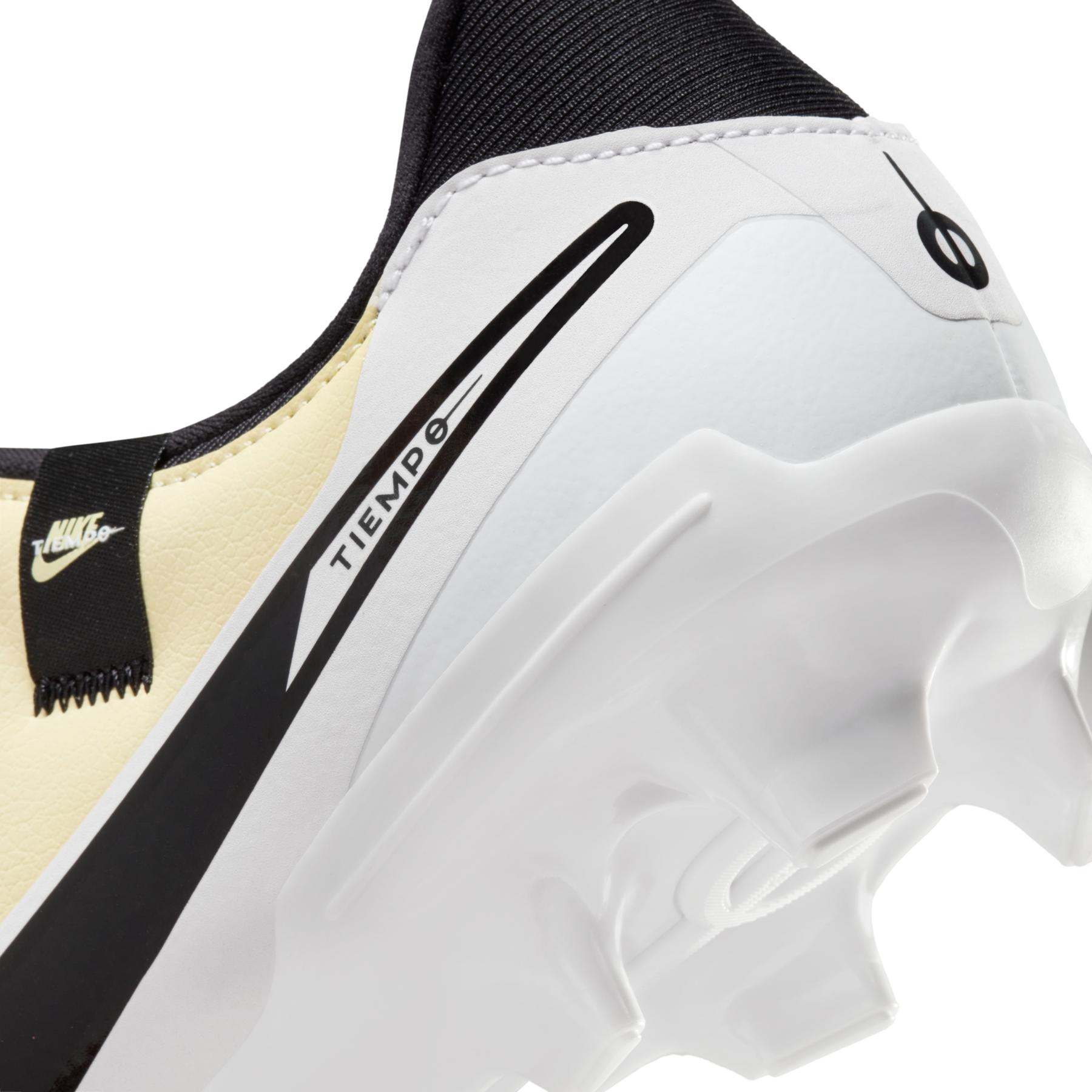 product/n/i/nike_dv4337-700-phsyd002.jpg
