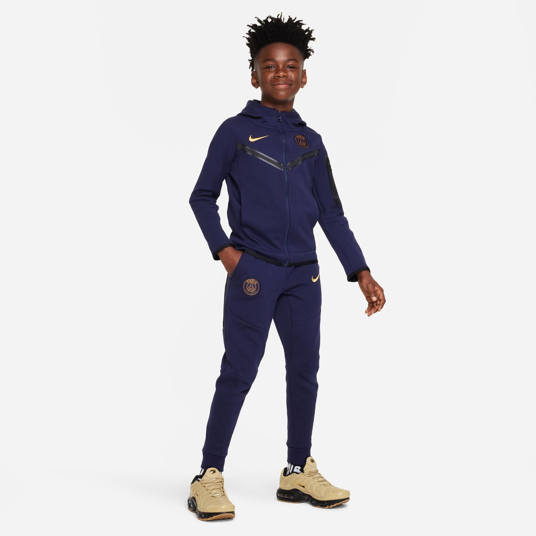 product/n/i/nike_dv4847-498-phsym004_xx.jpg