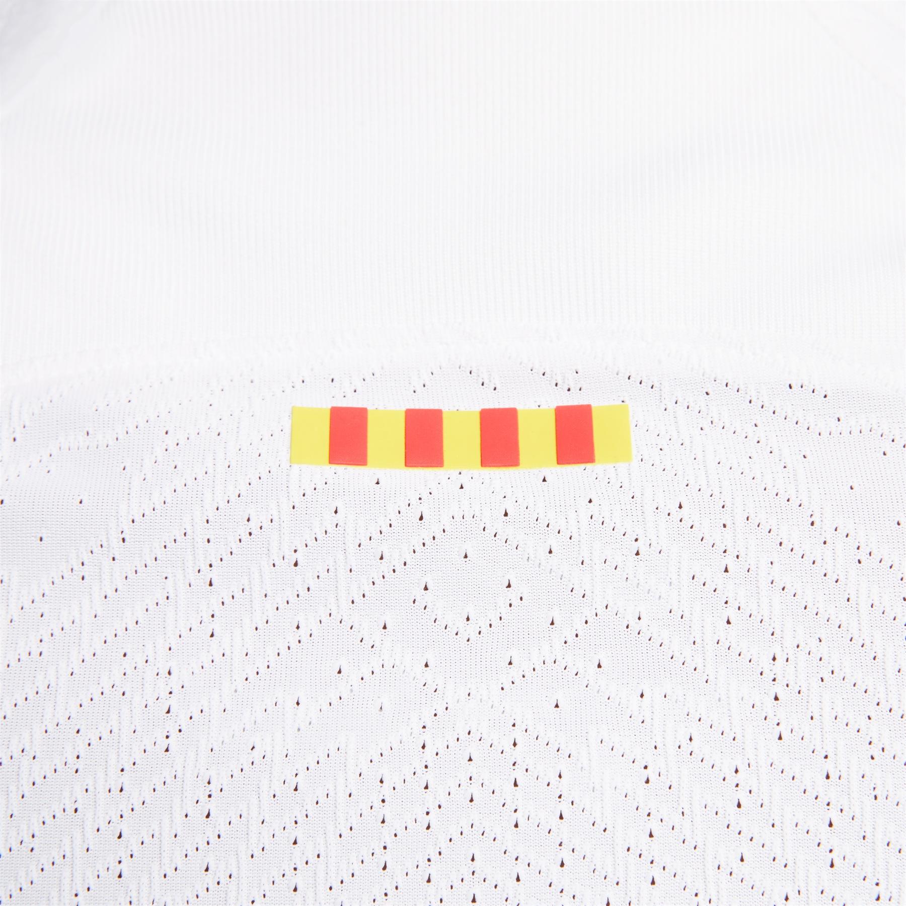 product/n/i/nike_dx2614-101-phsym004.jpg