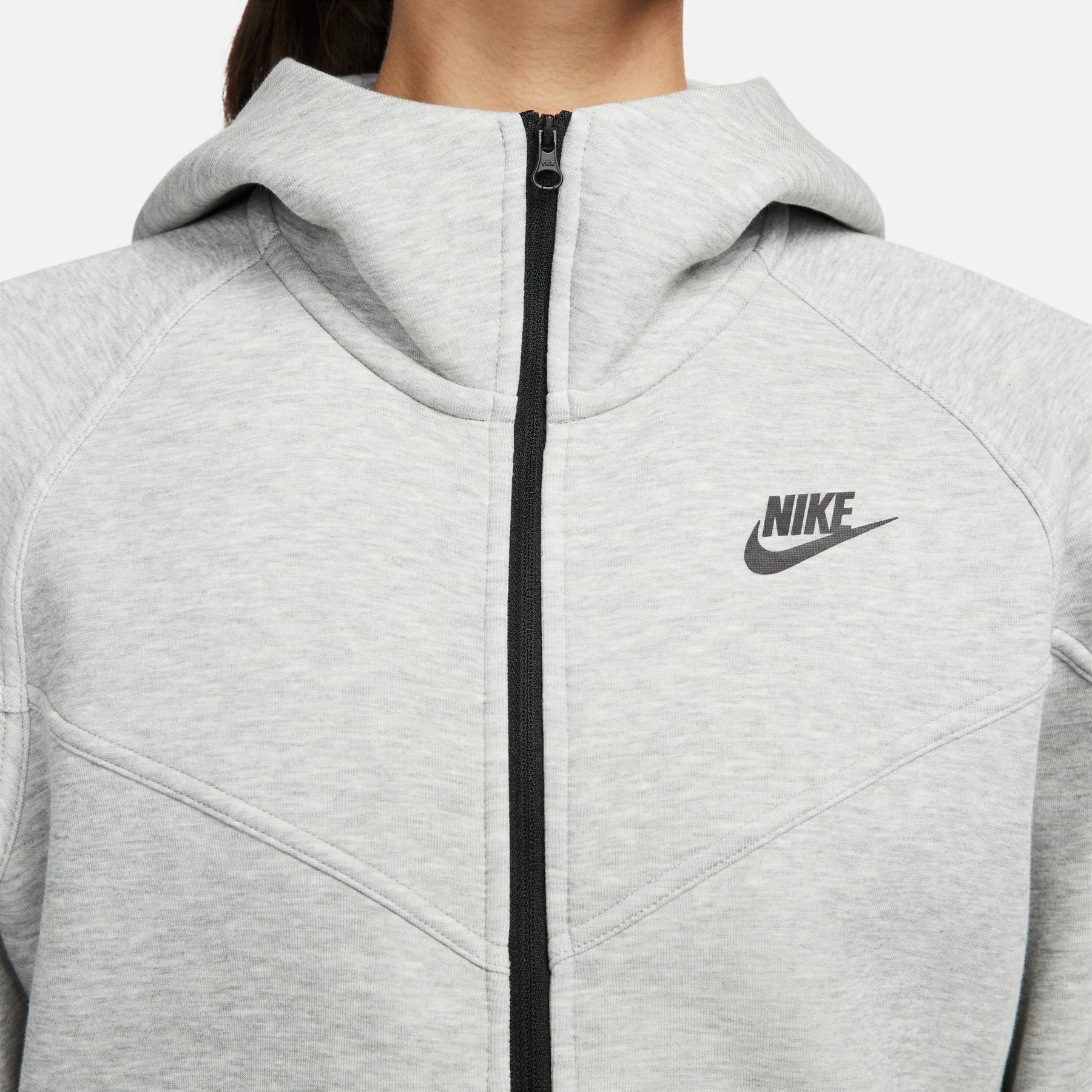 product/n/i/nike_fb8338-063-phsym003.jpg
