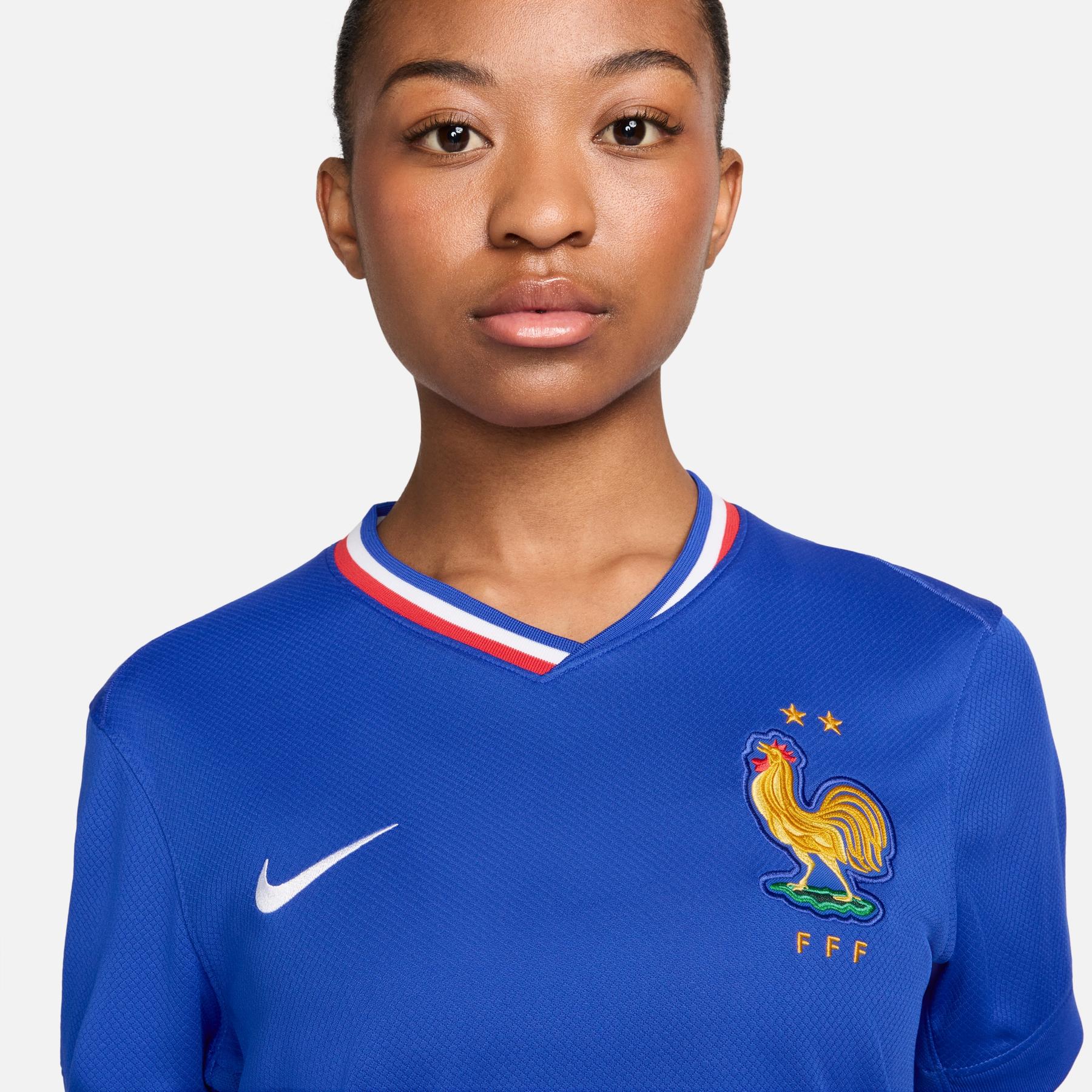 product/n/i/nike_fj1443-452-phsym001.jpg