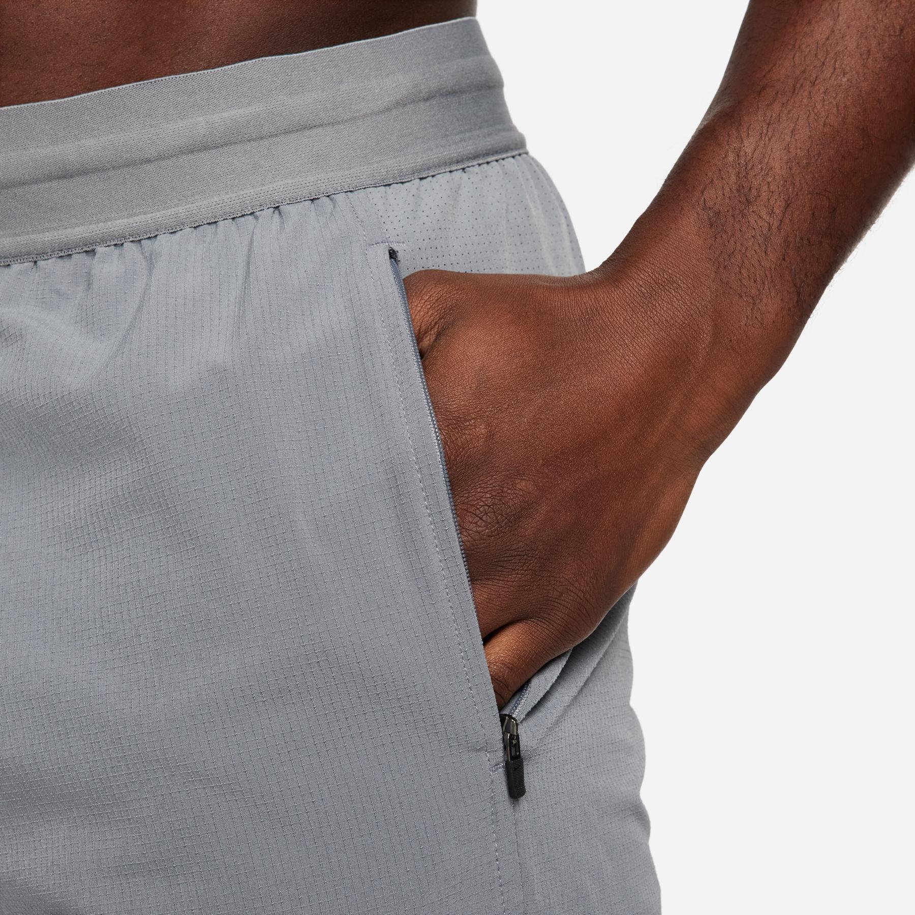 product/n/i/nike_fn3004-084-phsym004.jpg
